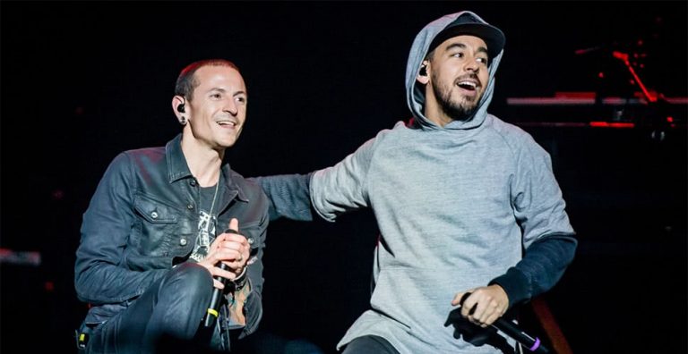 Chester Bennington and Mike Shinoda performing as part of Linkin Park