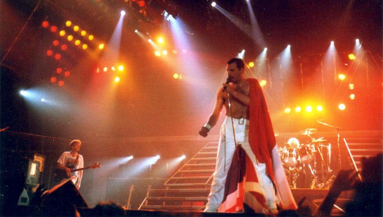 Queen performing live in 1986