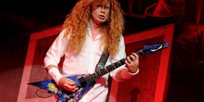 Let Dave Mustaine teach you how to play a classic Megadeth song