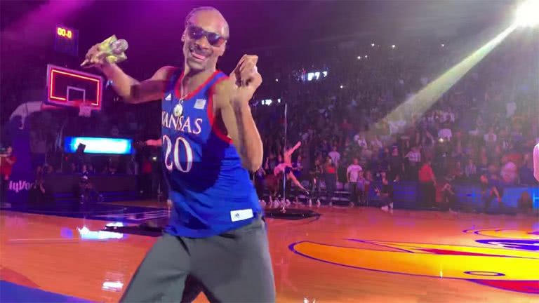 Image of Snoop Dogg performing at the Late Night In The Phog concert