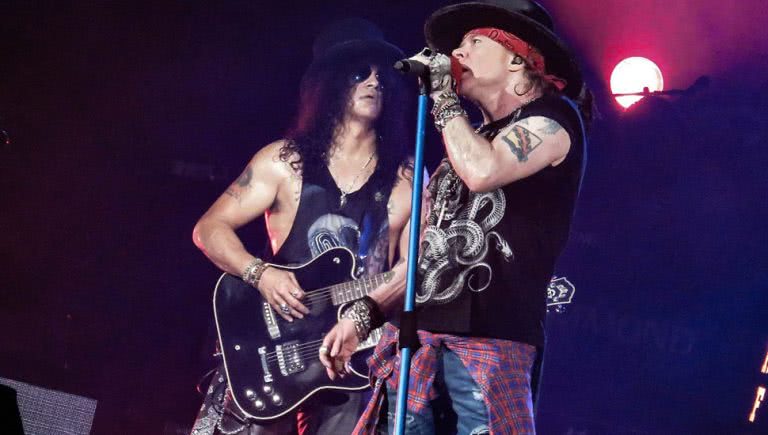 Watch Guns N' Roses debut cover of an AC/DC classic