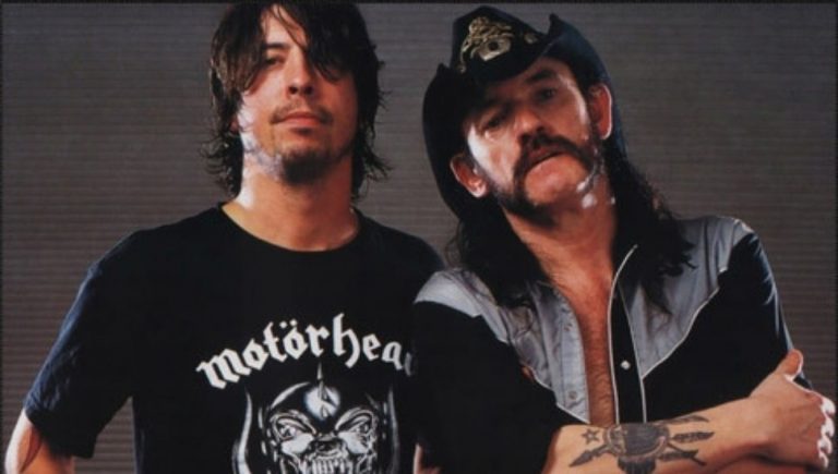 Dave Grohl and Lemmy of Motorhead standing together