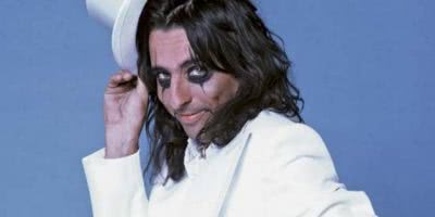 Alice Cooper says bands should have helped their crews through COVID