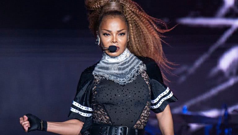 Janet Jackson says Michael called her a "pig" and mocked her weight