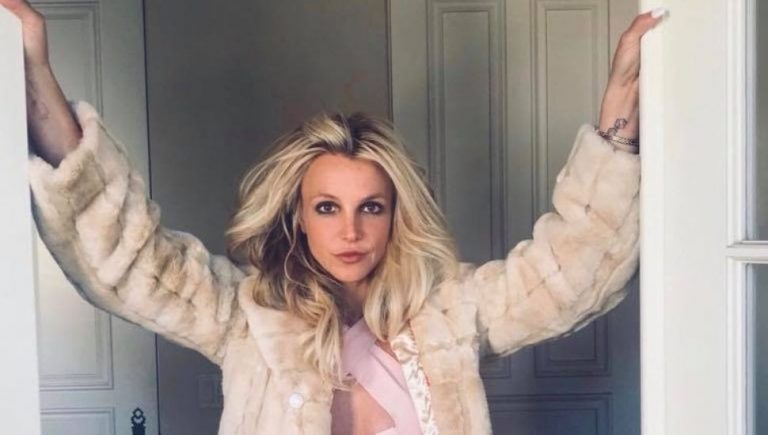 Britney Spears' dad wants her to pay all of their legal fees