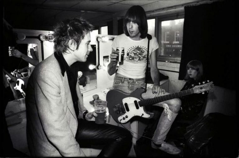 Joey Ramone and Johnny Rotten