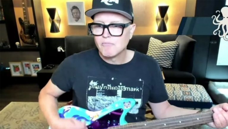 Mark Hoppus plays bass for the first time since cancer diagnosis