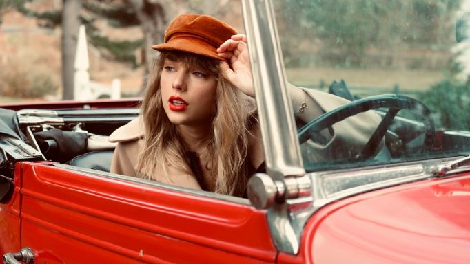 Taylor Swift Red (Taylor's Version) Promotional Picture 'All Too Well'