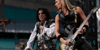 The guitarist for Alice Cooper has addressed the pressure that female guitarists face in the music industry