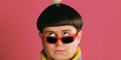 Oliver Tree caught on camera beating up fan on stage