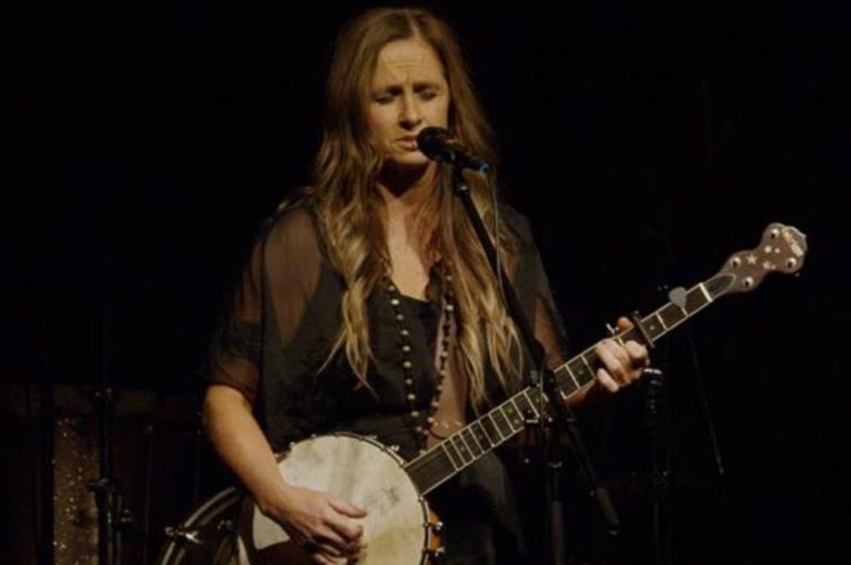 Listen to Kasey Chambers' stunning cover of Eminem's 'Lose Yourself'