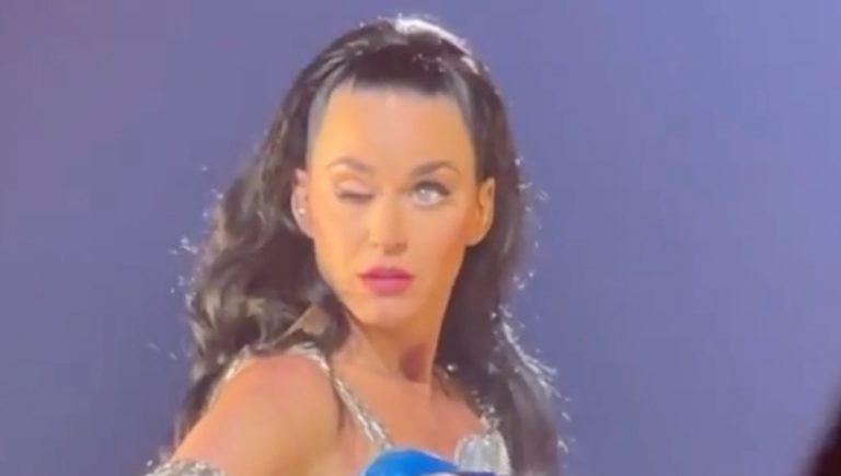 Katy Perry wants us all to know her eye glitch is just a 'party trick'
