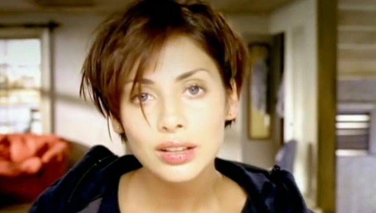 Natalie Imbruglia recalls being 'so body dysmorphic' while making 'Torn'