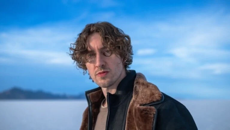 &#8216;This Is My Purpose&#8217;: Dean Lewis Has a Lot to Look Forward to in 2024