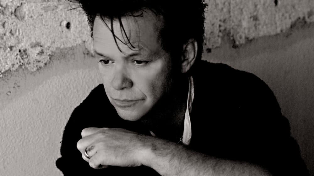John Mellencamp thinks cigarettes made him sound like Louis Armstrong