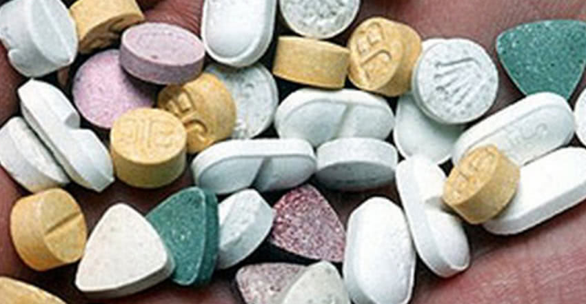 Woman caught with 1,600 MDMA caps at Sydney festival