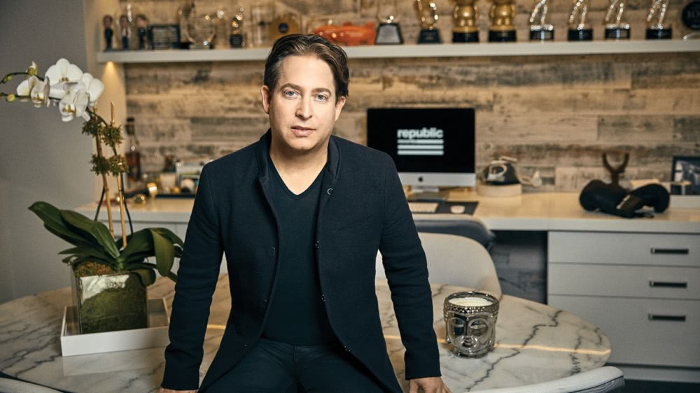 Republic Records president Charlie Walk exits after sexual harassment claims