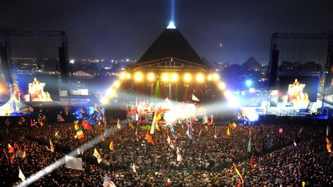 Glastonbury Festival sells out in 30 minutes