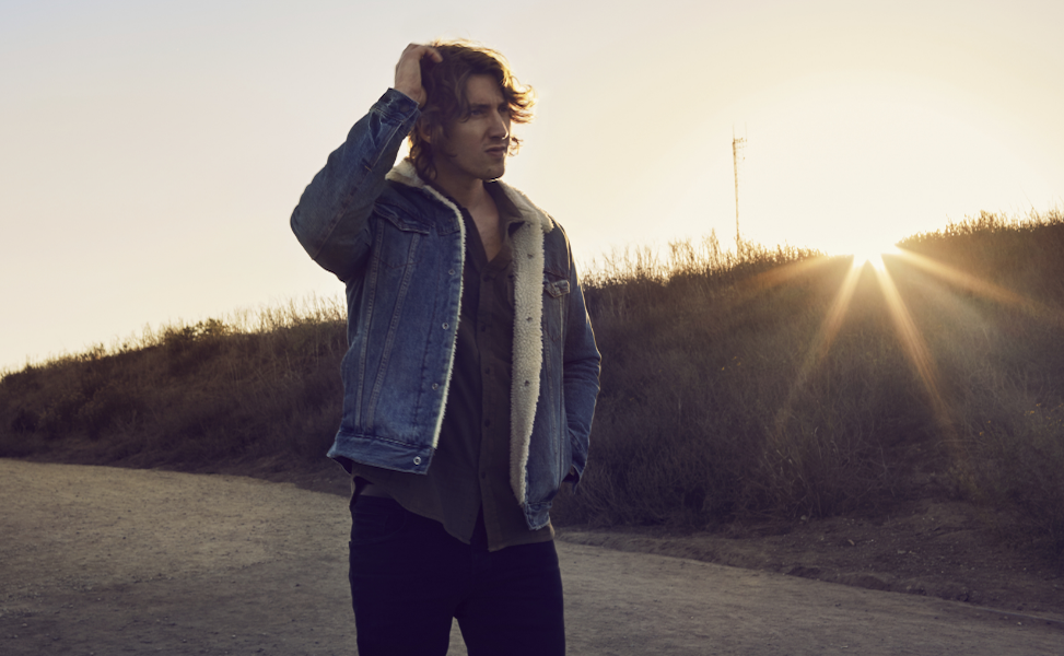 Another milestone for Dean Lewis as ‘Be Alright’ hits 1 billion streams