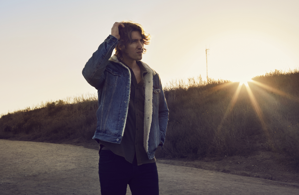 “We’ve had Dean Lewis on our list for a while”: Zane Lowe on Apple Music’s latest ‘Up Next’ artist