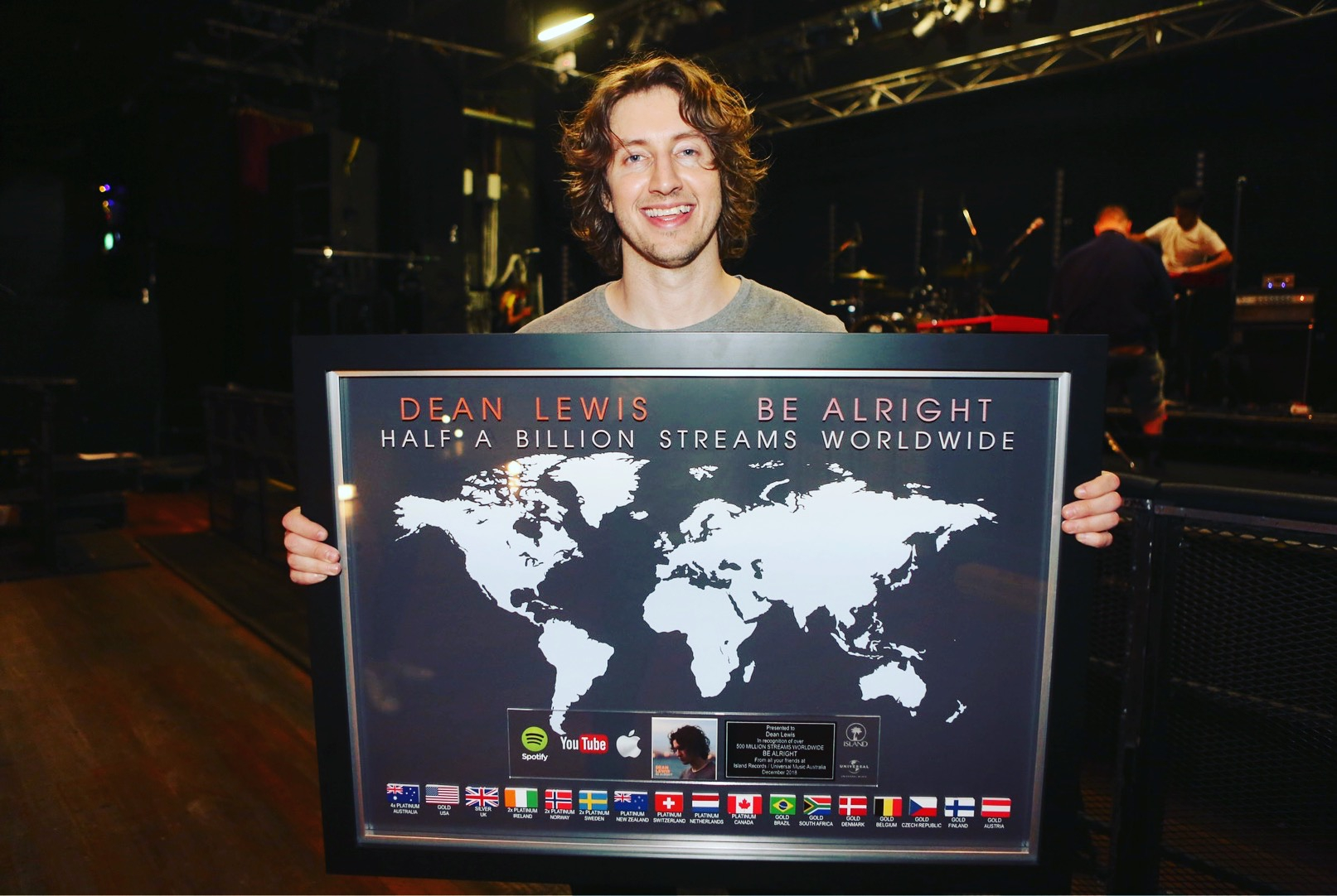 Dean Lewis’ ‘Be Alright’ goes Gold in the US