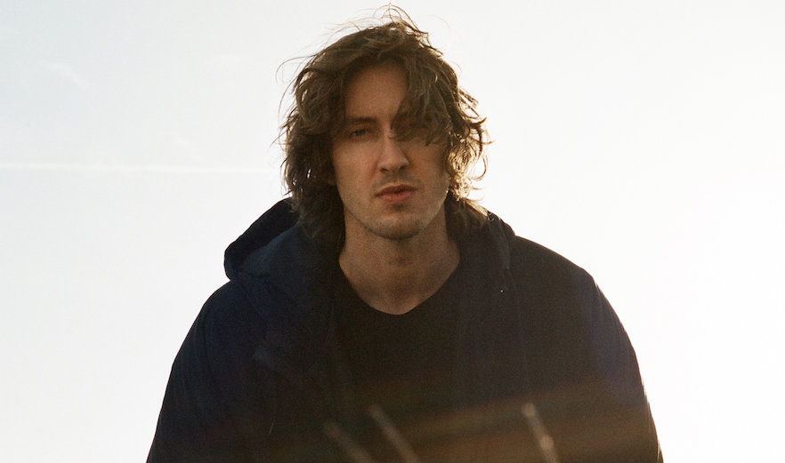 Dean Lewis’ ‘Be Alright’ is making waves on a global scale