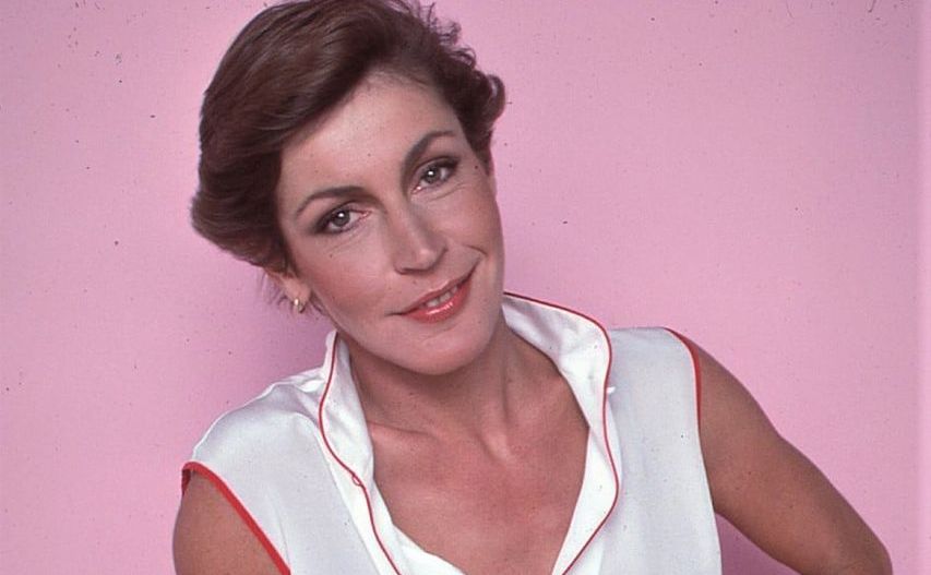Tributes flow for Grammy winning singer & actor Helen Reddy
