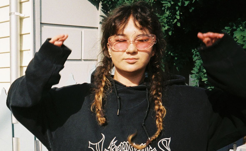 Mallrat signs global deal with Dew Process Publishing