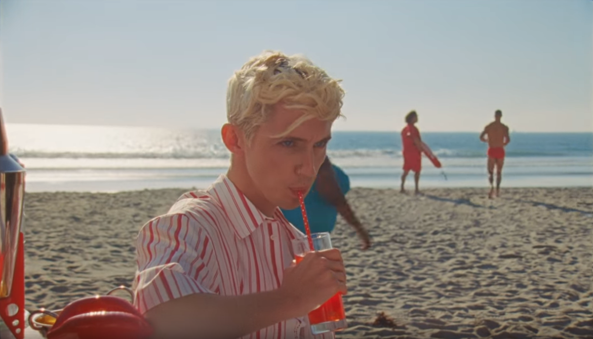 Troye Sivan strikes gold in new music video: Watch