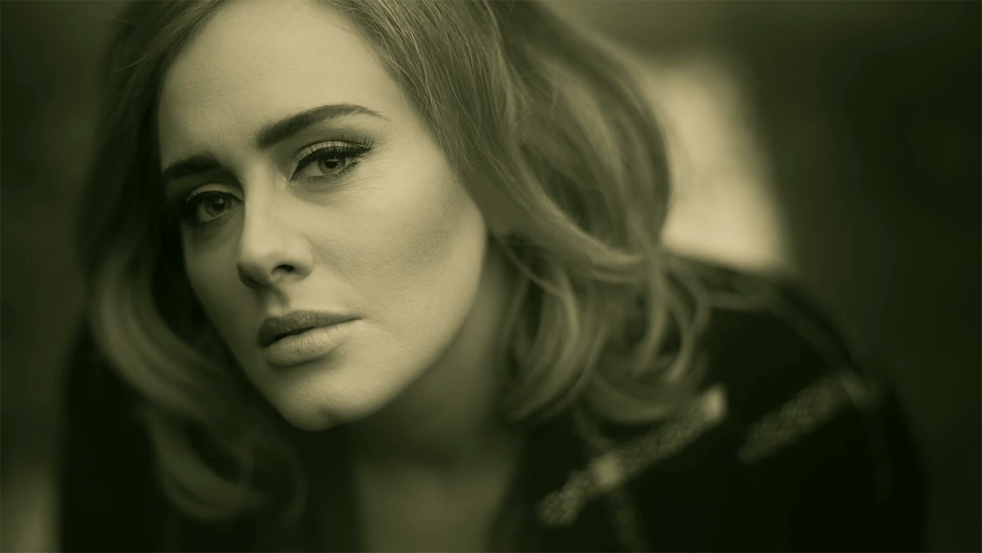 Adele’s ‘Hello’ sets new records