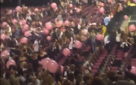 19 killed after explosion at Manchester Ariana Grande show