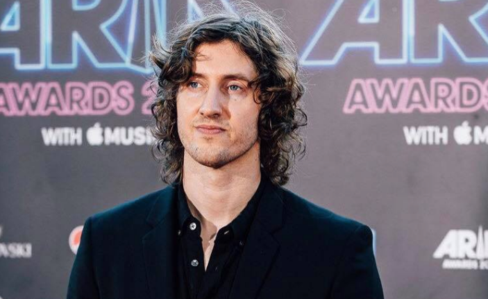 Dean Lewis climbs US airplay charts, releases ‘7 Minutes’ video