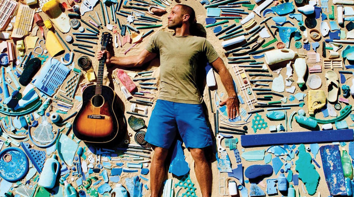 Jack Johnson bans single-use plastic water bottles at Aussie shows