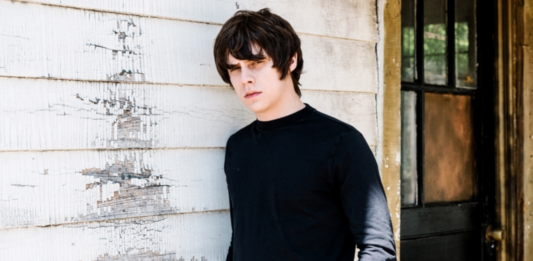 Jake Bugg returns in April, with just acoustic guitar