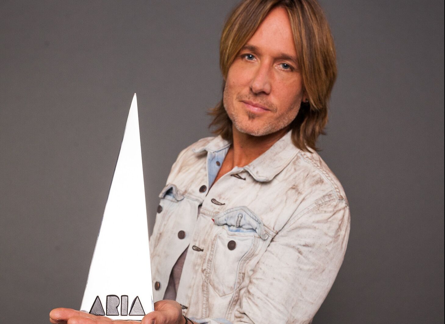 Keith Urban to host the 32nd Annual ARIA Awards