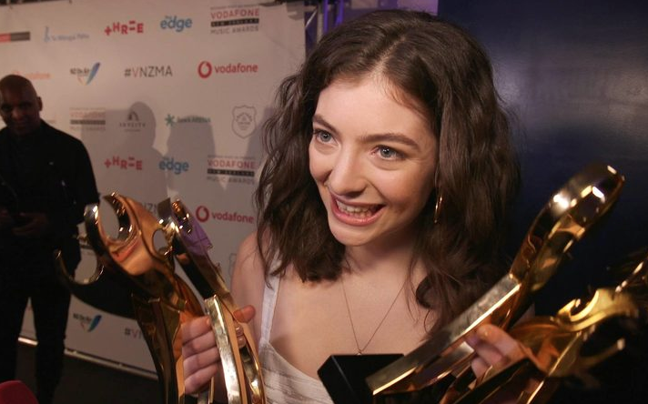 Lorde promises new music if Kiwis vote in the upcoming election