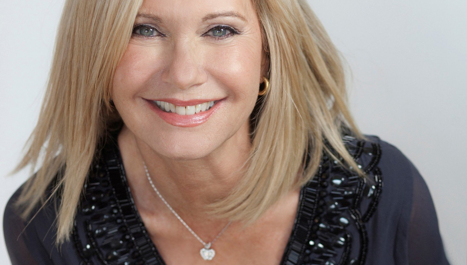 Olivia Newton-John returns to smoothfm