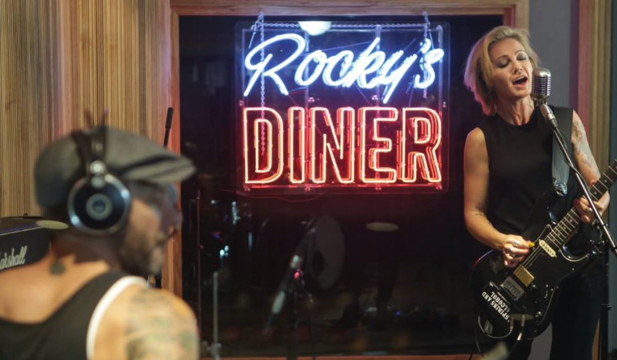 Sarah McLeod releases new album ’Rocky’s Diner’ and shares live video of latest single ’Wild Hearts’