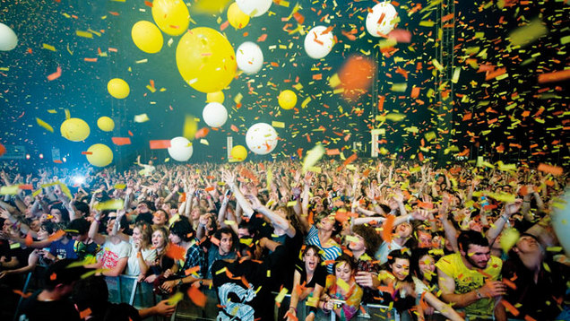 Splendour to support flood-affected regions with Gold Pass auction