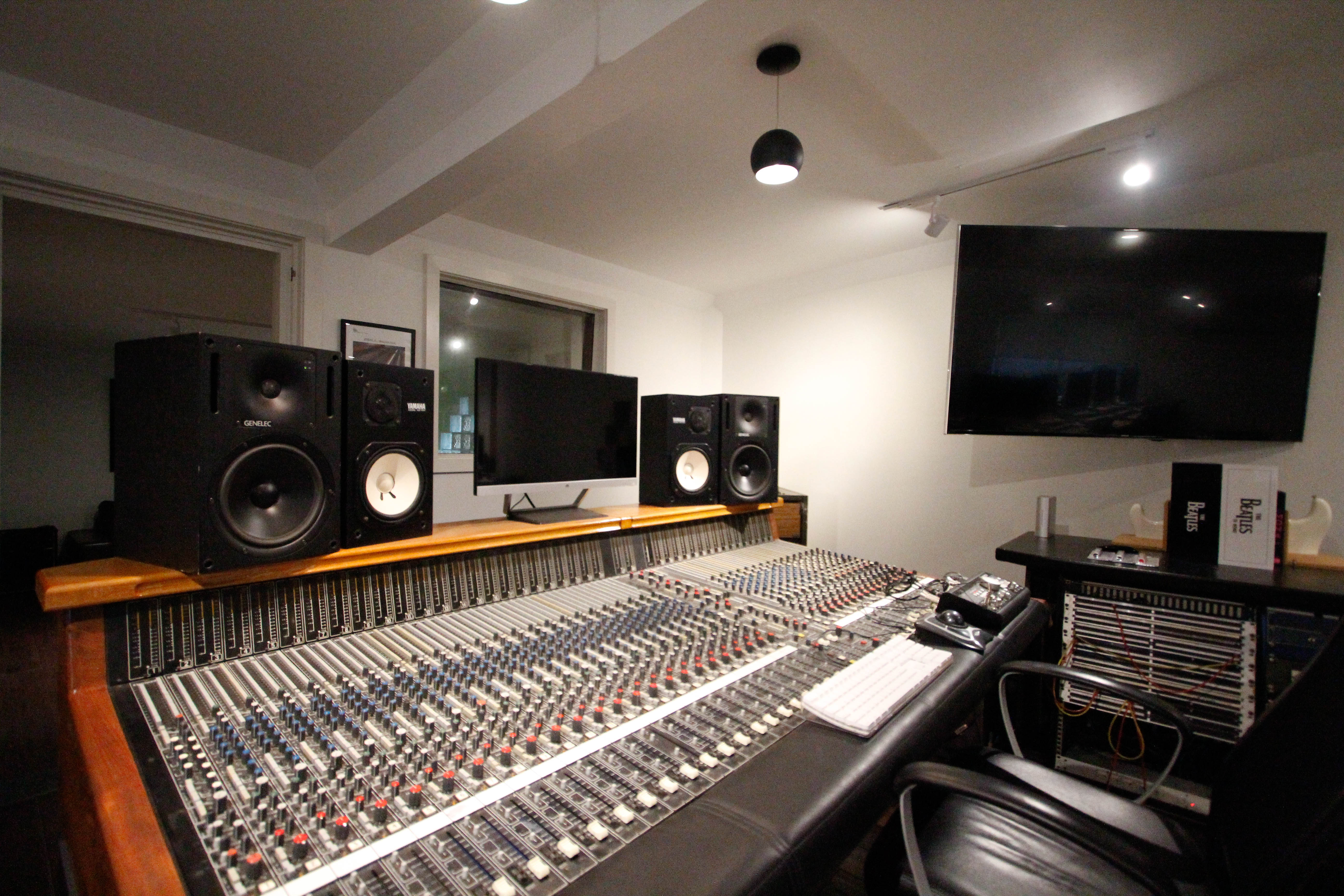 Take a course at the recording studio used by Courtney Barnett & Birds of Tokyo