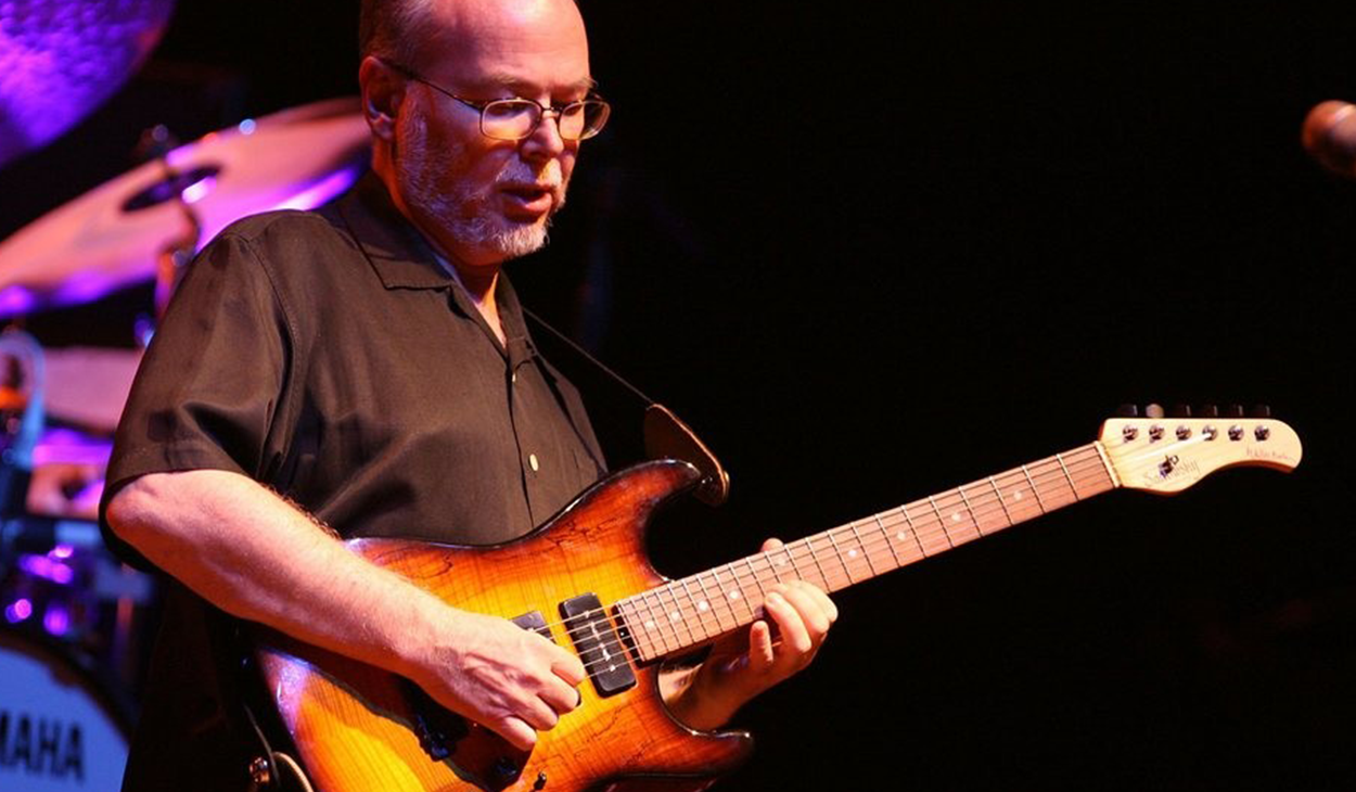 Tributes flow for Steely Dan co-founder Walter Becker