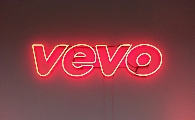 Vevo closing its website, mobile apps, will refocus on YouTube relationship
