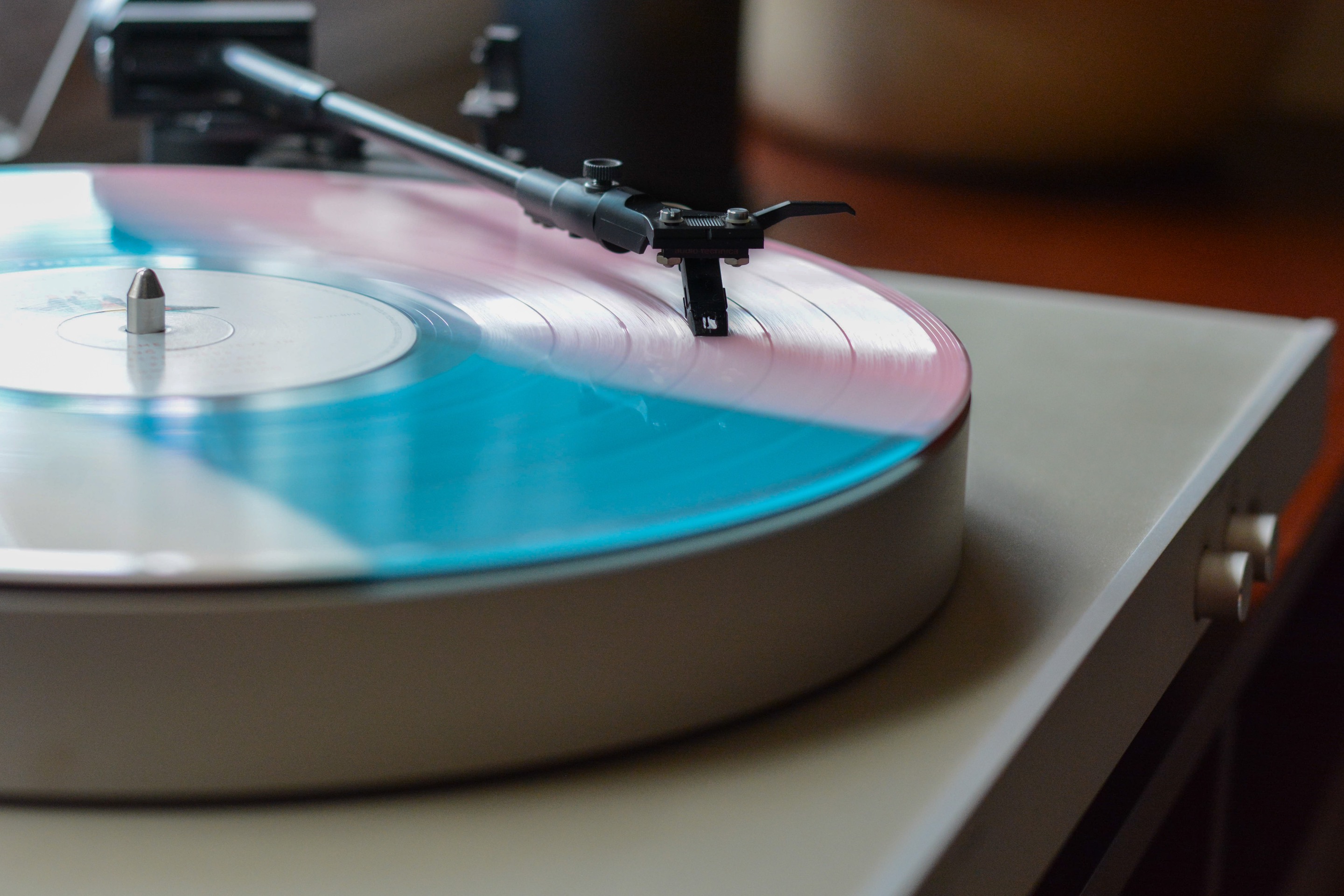 Report: What’s causing vinyl sales to keep going up…and up