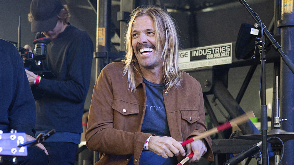 Taylor Hawkins Honored Grammys Emotional Tribute