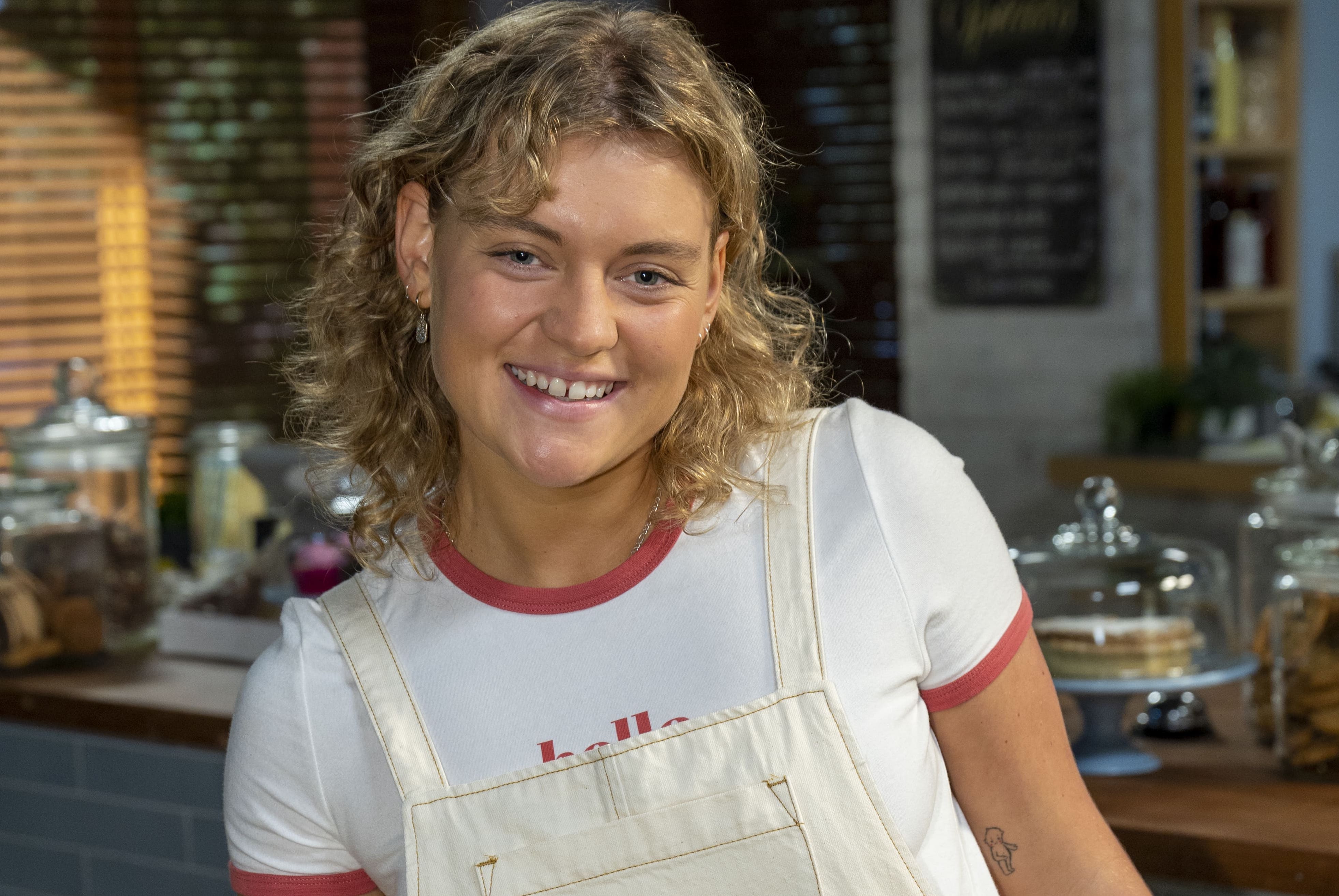 Neighbours casts first non-binary character