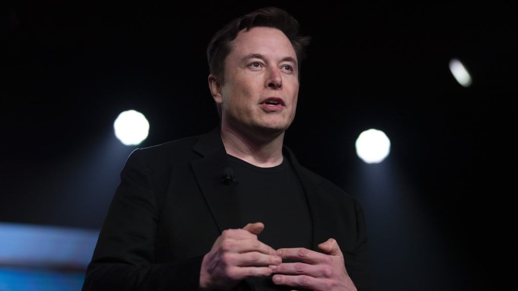 Elon Musk Makes Long-Awaited Arrival Sun
